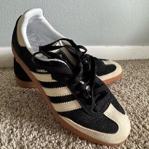Adidas Samba Black/Cream Size 8